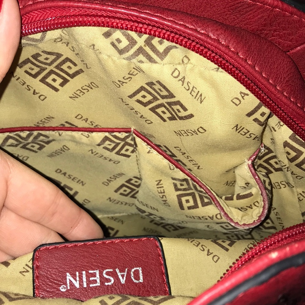 Backpack - Picture 3 of 4